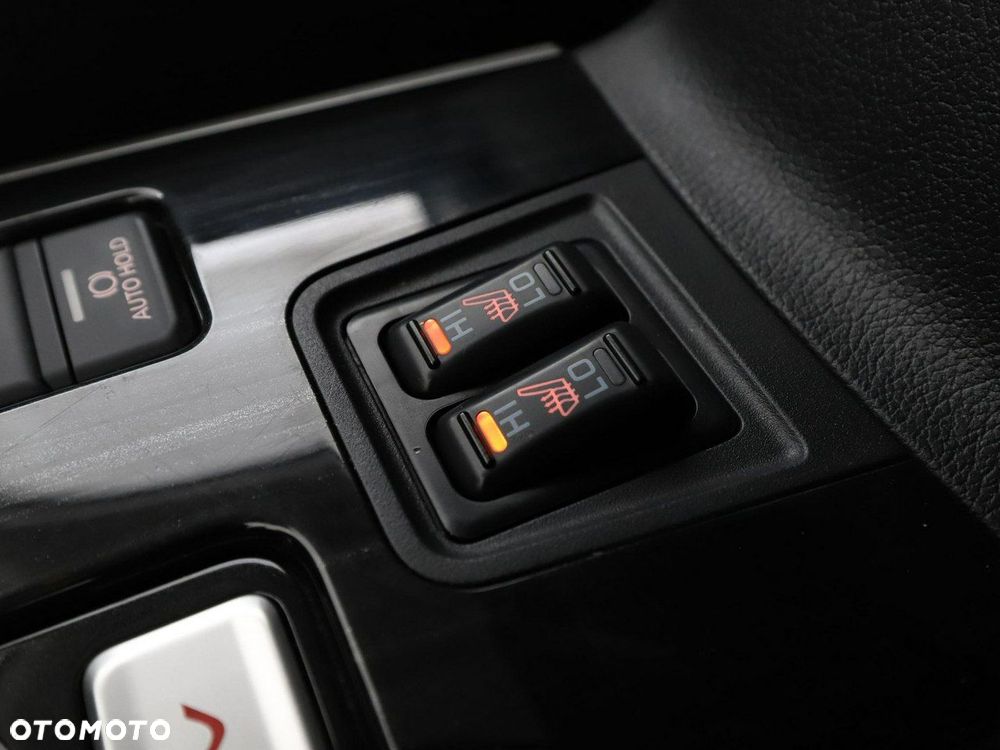 Mitsubishi Outlander - 28