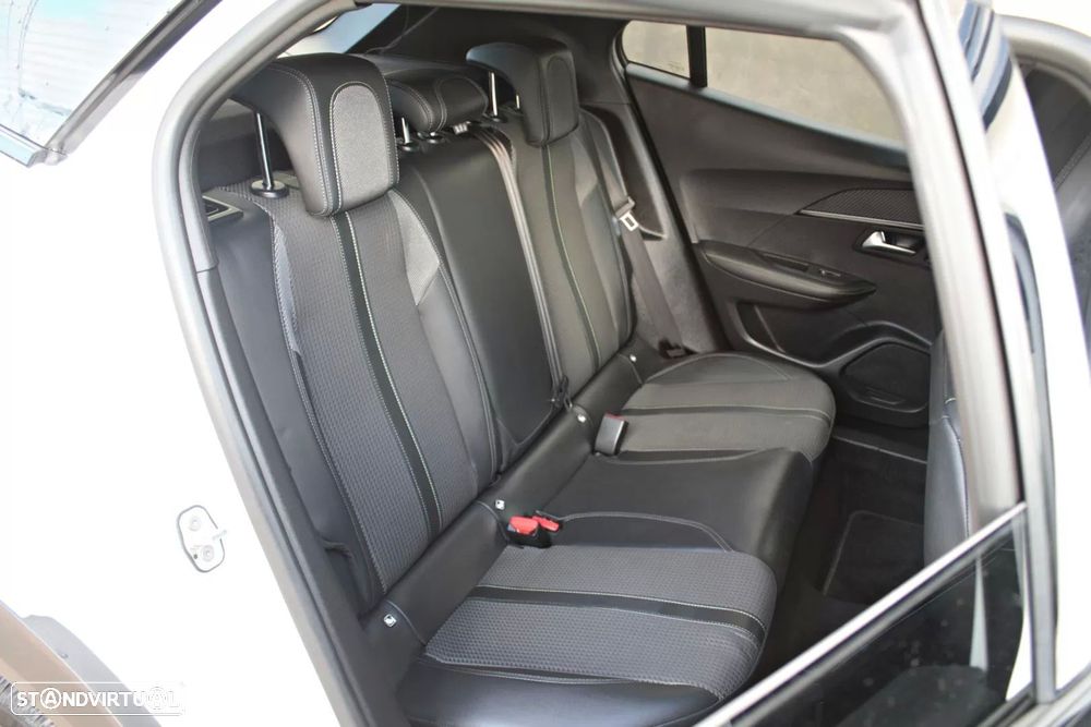 Peugeot 2008 1.5 BlueHDi GT Line EAT8 - 16