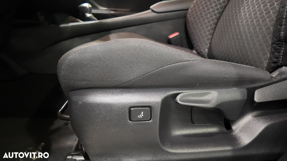 Toyota C-HR 1.8 HSD 122 CP 4x2 CVT C-enter - 11