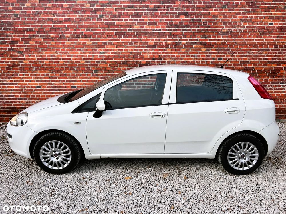 Fiat Punto 1.4 Easy S&S - 37