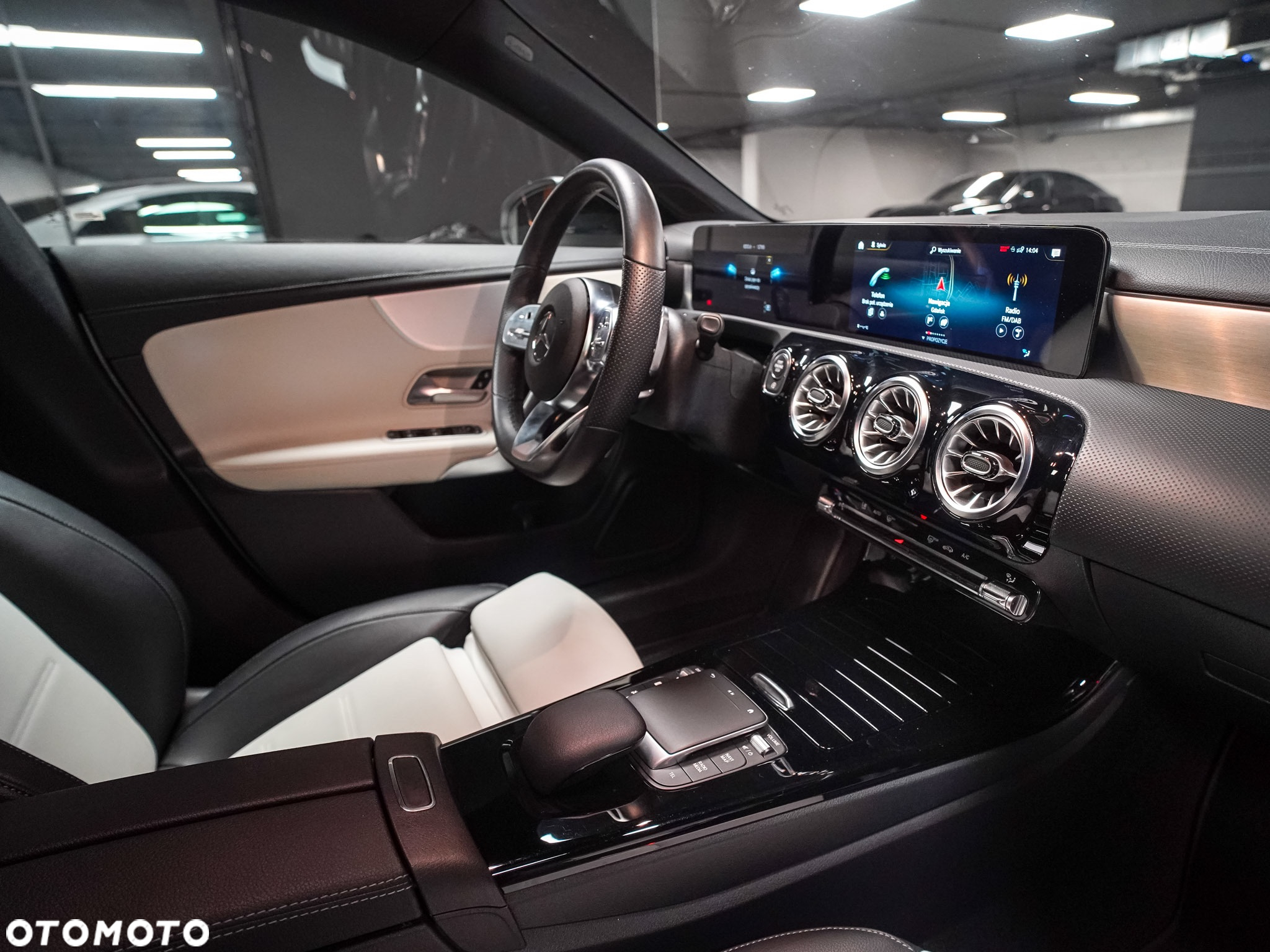 Mercedes-Benz CLA 200 4-Matic AMG Line 8G-DCT - 15