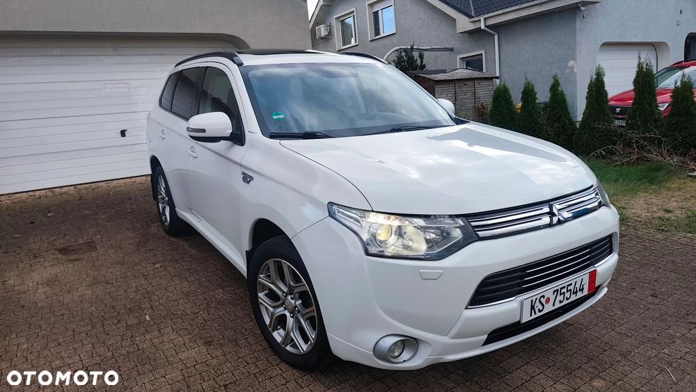 Mitsubishi Outlander 2.0 4WD Top - 31