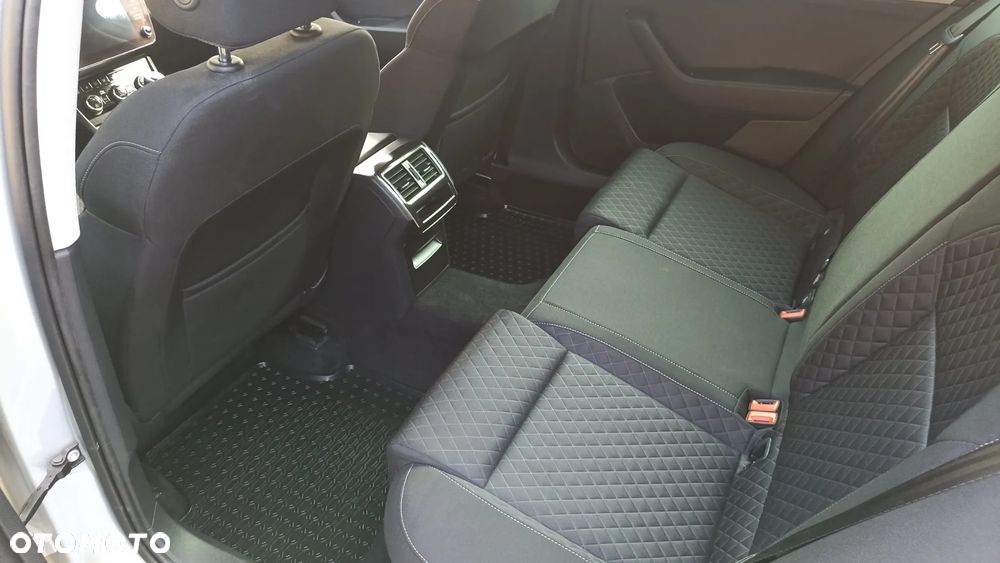 Skoda Superb 2.0 TDI SCR Ambition - 15