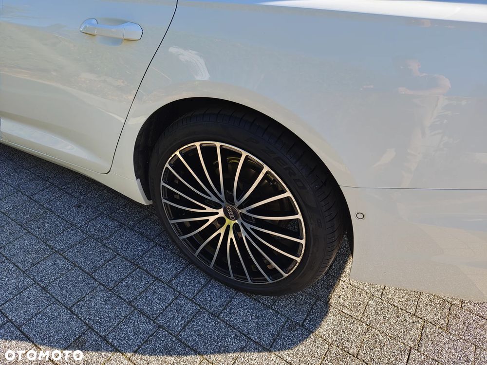 Audi A6 Avant 40 TDI quattro S tronic design - 6