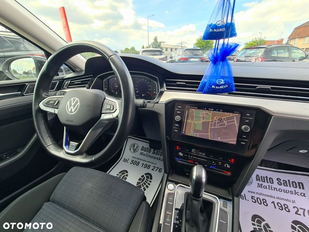 Volkswagen Passat - 35