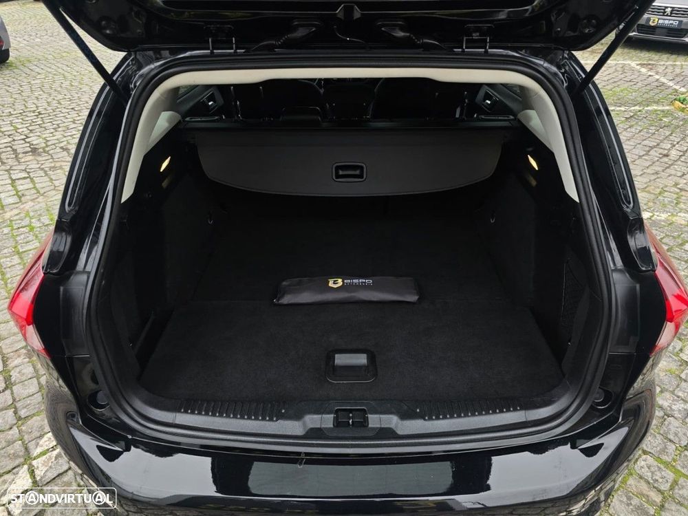 Ford Focus SW 1.0 EcoBoost Active - 11