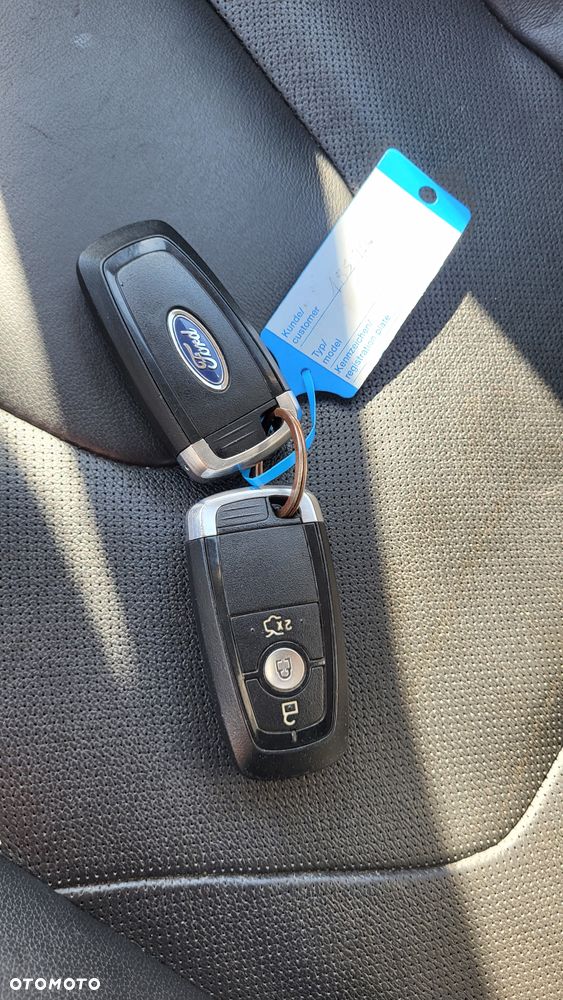 Ford S-Max - 25