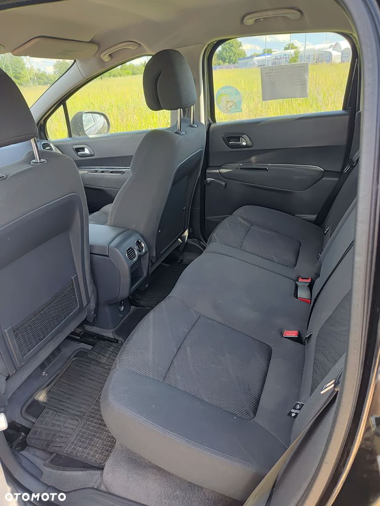 Peugeot 3008 1.6 HDi Trendy - 6