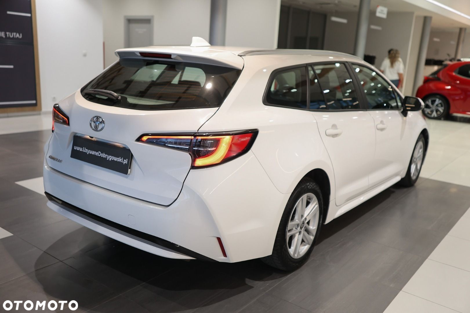 Toyota Corolla - 32