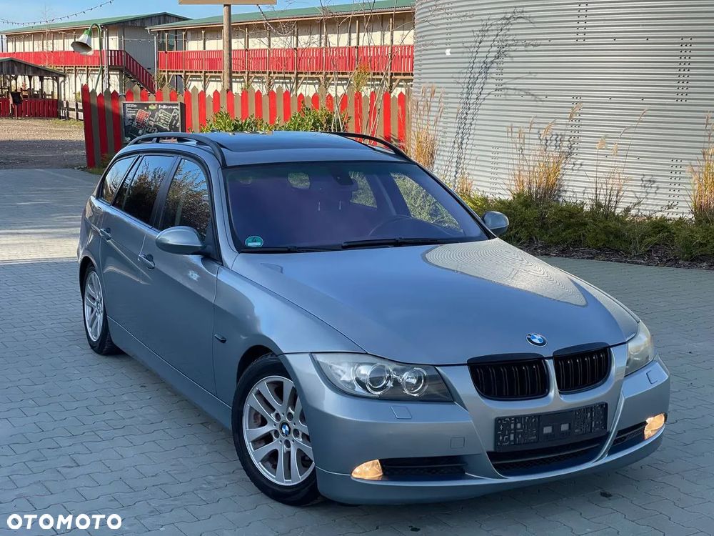 BMW Seria 3 ver-320i-touring - 13