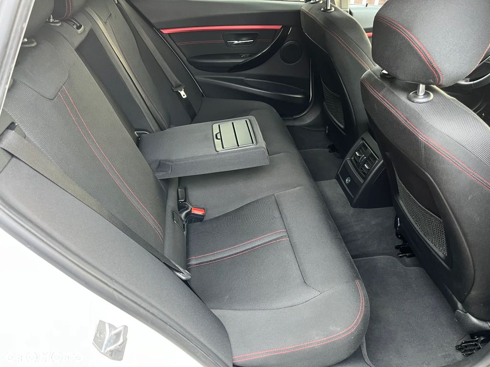 BMW Seria 3 320i GPF Sport Line Shadow sport - 27