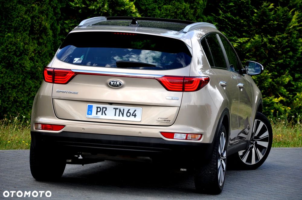 Kia Sportage 1.7 CRDI 2WD Dream-Team Edition - 18
