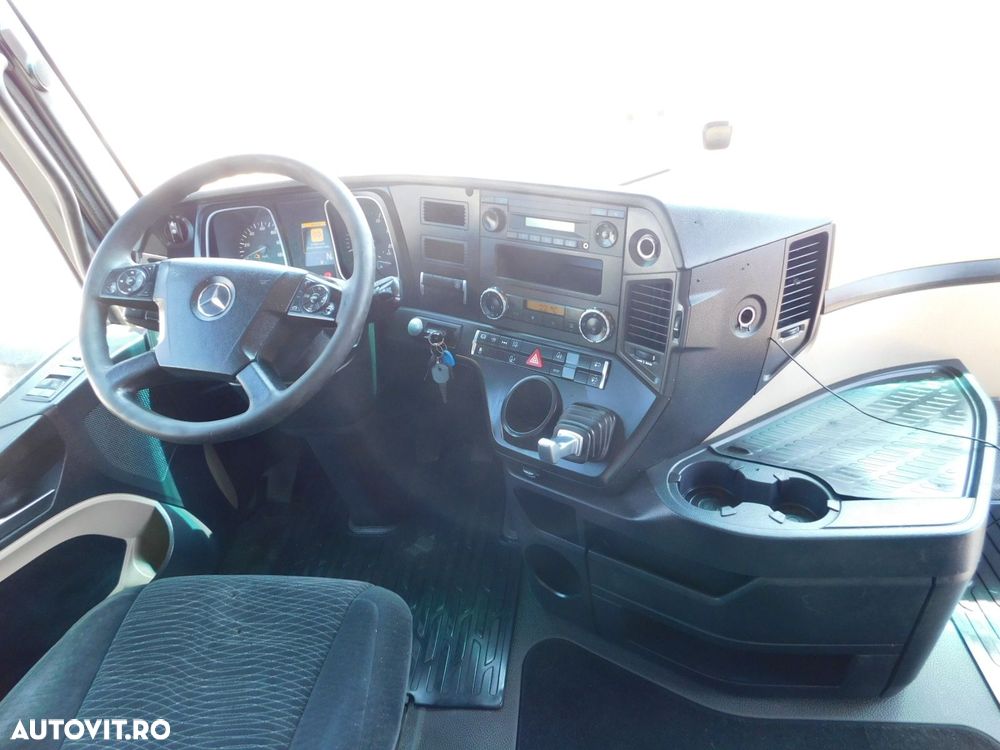 Mercedes-Benz Actros - 6