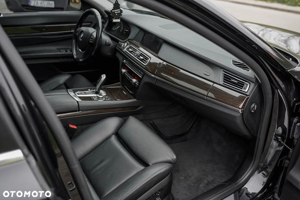 BMW Seria 7 730d - 19