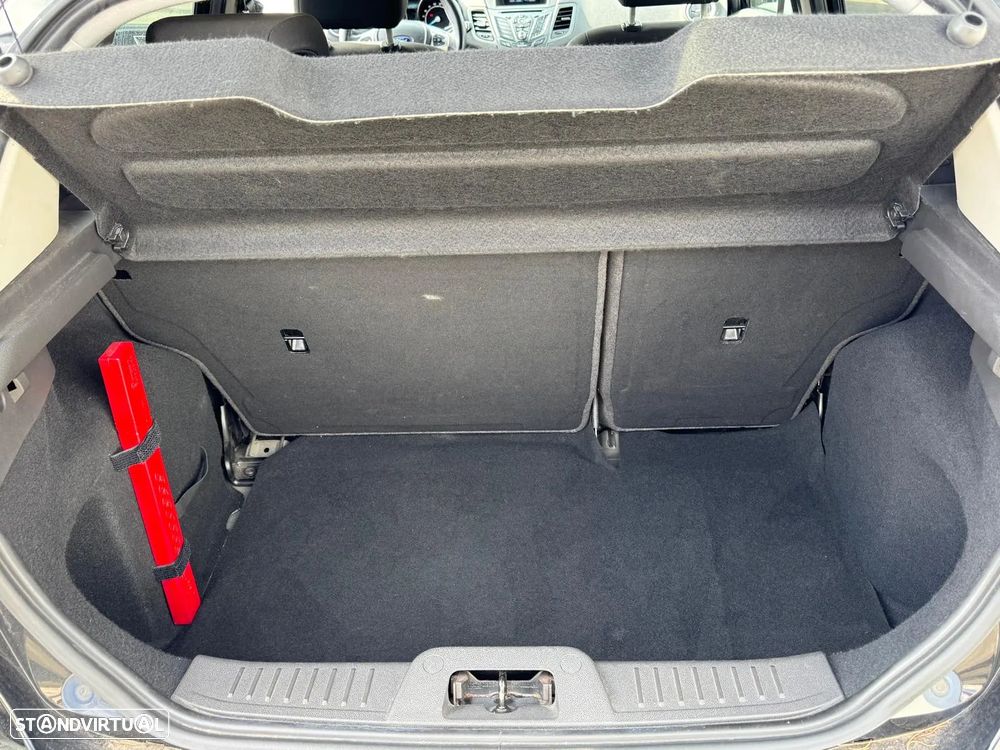 Ford Fiesta 1.0 Ti-VCT Trend - 16