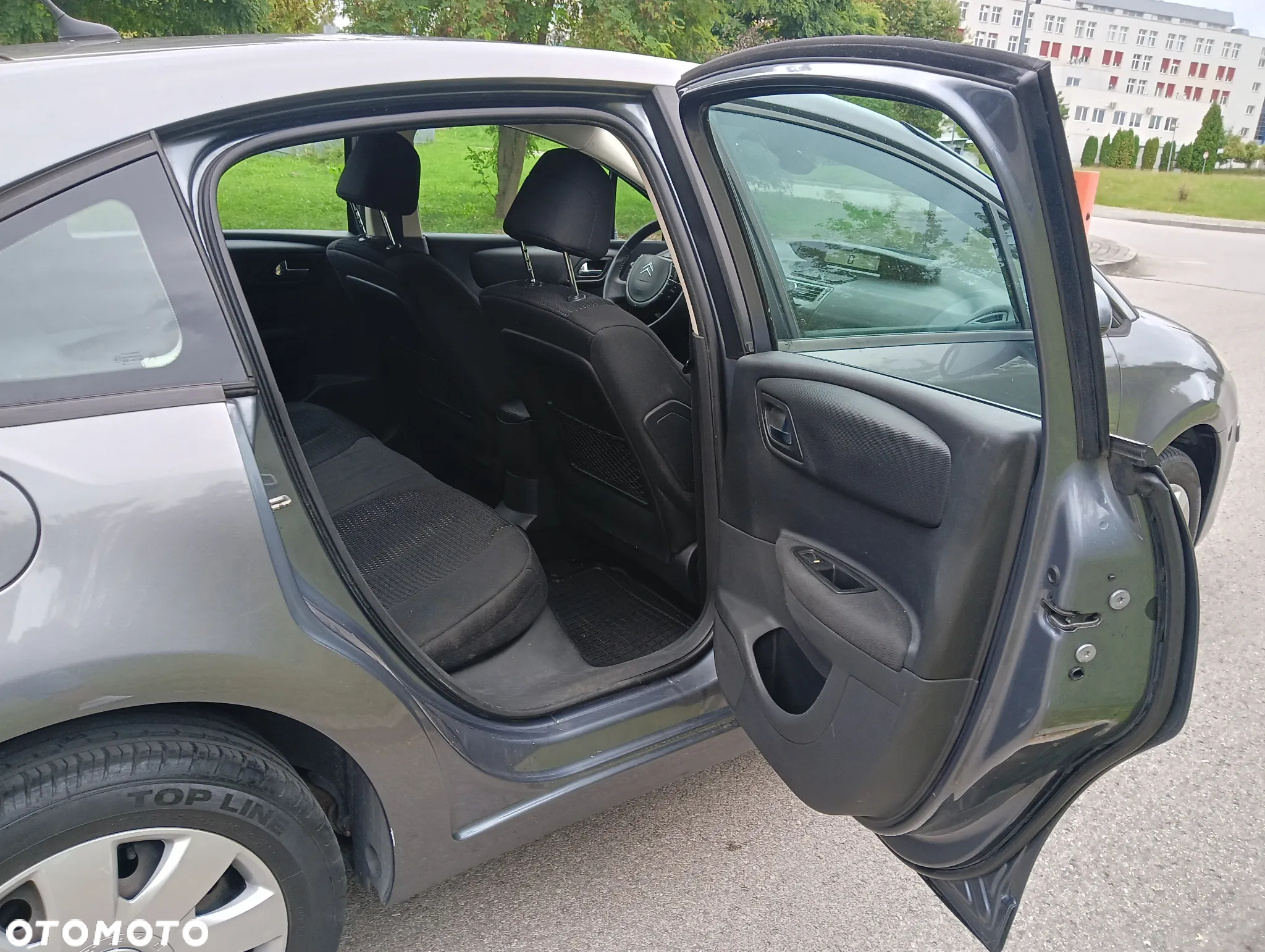 Citroën C4 1.6 HDi Impress - 14