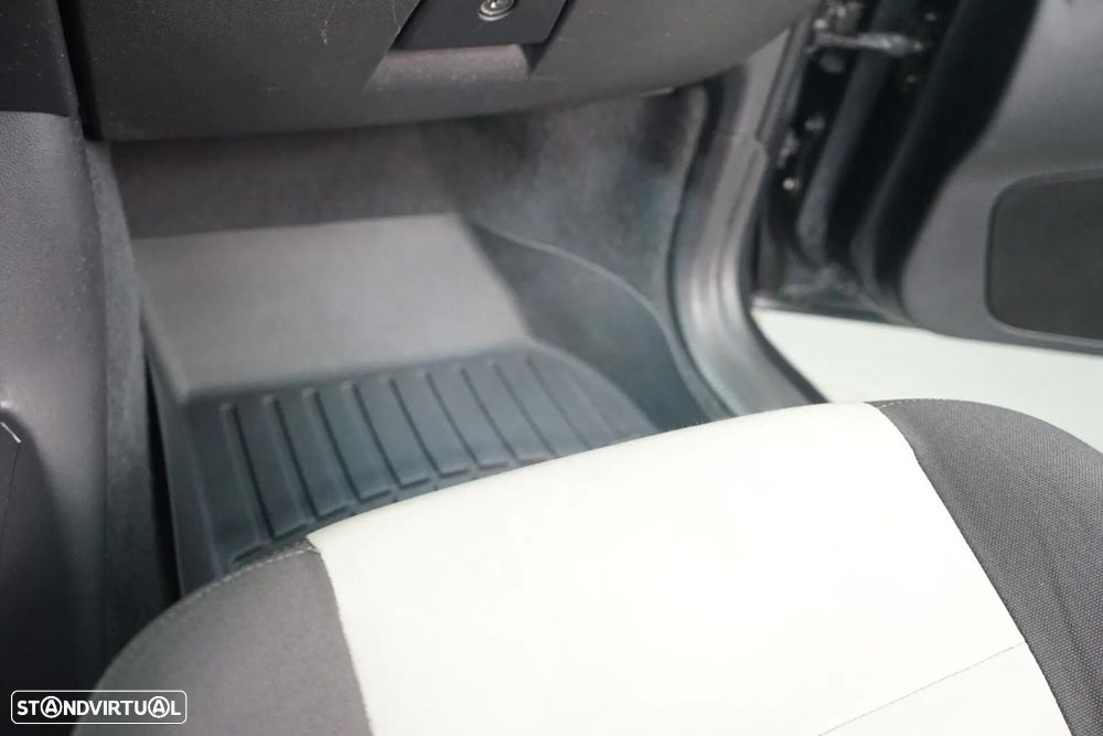 Volvo C30 1.6 D2 Momemtum Start/Stop - 29
