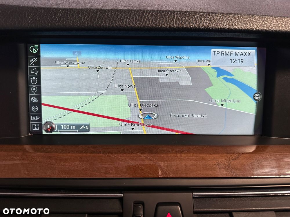 BMW Seria 5 520i Luxury Line - 28