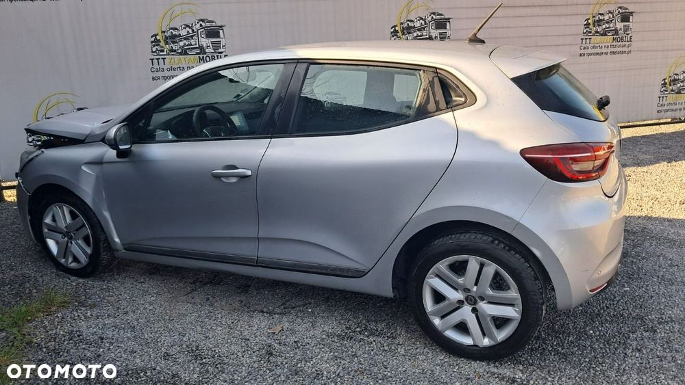 Renault Clio - 17