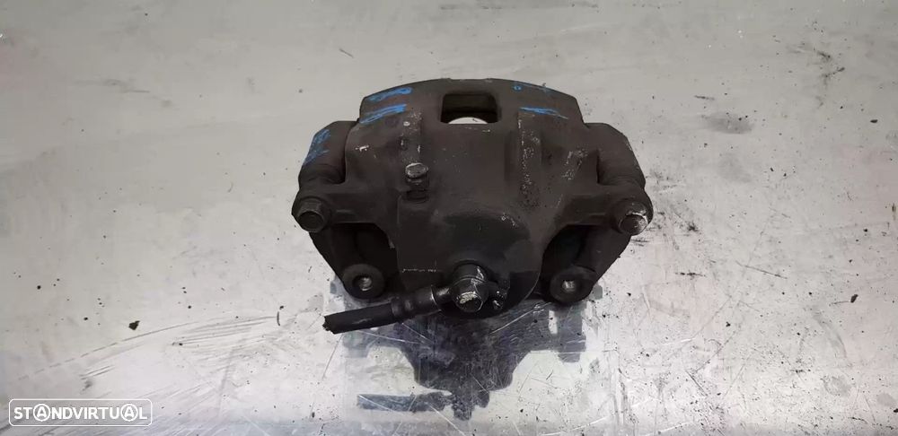 PINÇA TRAVÃO FRONTAL ESQUERDA KIA CARENS IV 2018 -58180A4A17 - 3