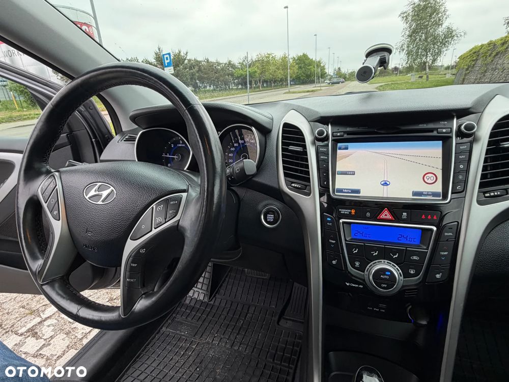 Hyundai i30 1.6 CRDi Premium DCT - 27