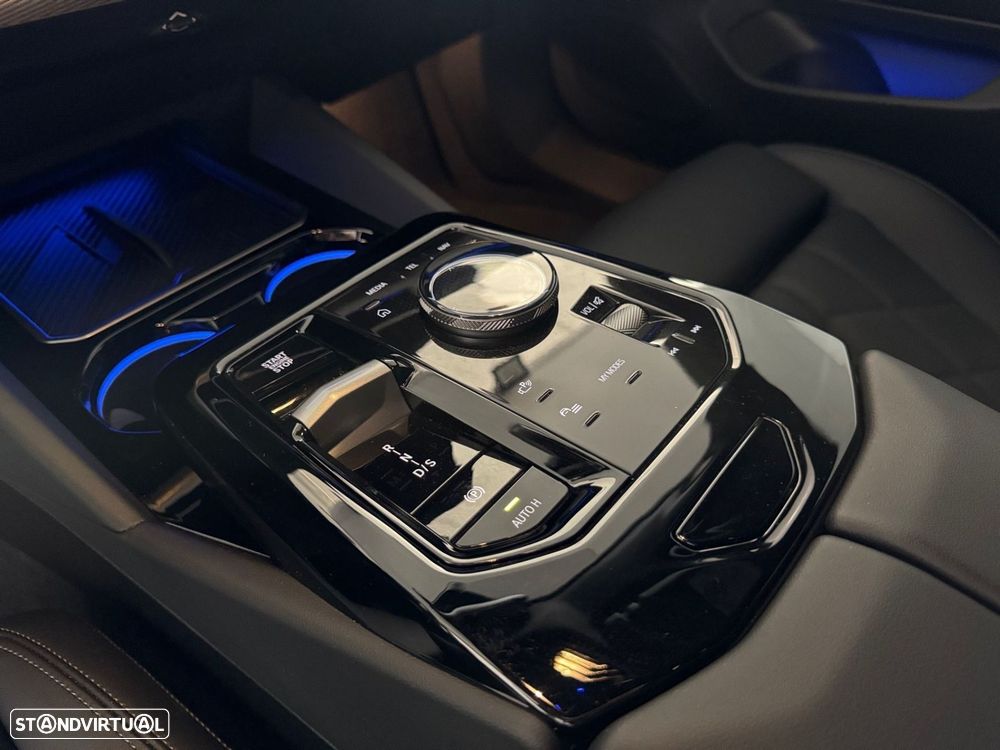 BMW 530 e Pack Desportivo M - 9