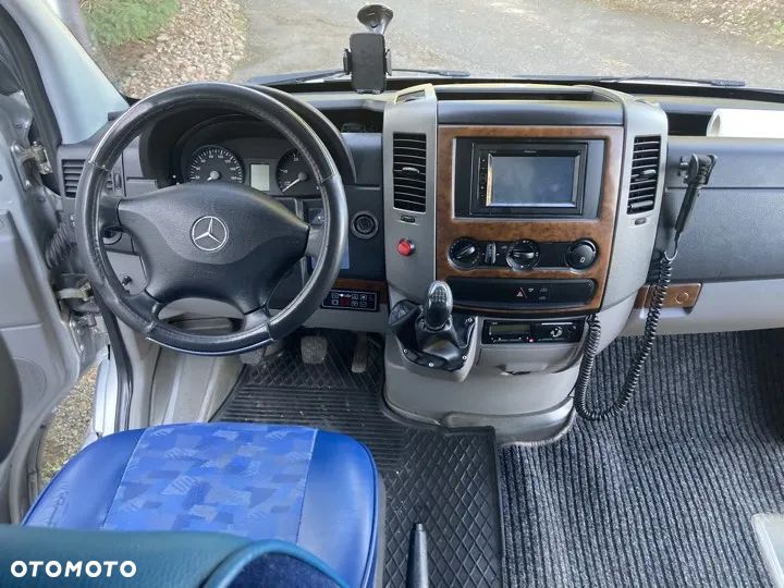 Mercedes-Benz Sprinter - 6