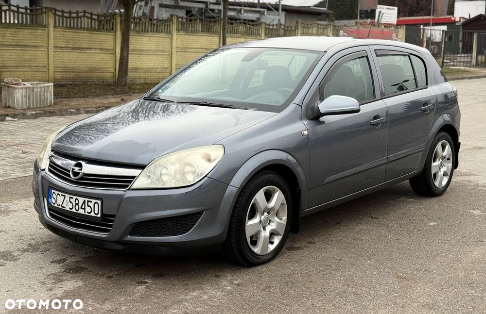 Opel Astra - 1