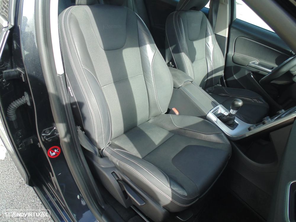 Volvo S60 1.6 D2 Drive R-Design Start/Stop - 21