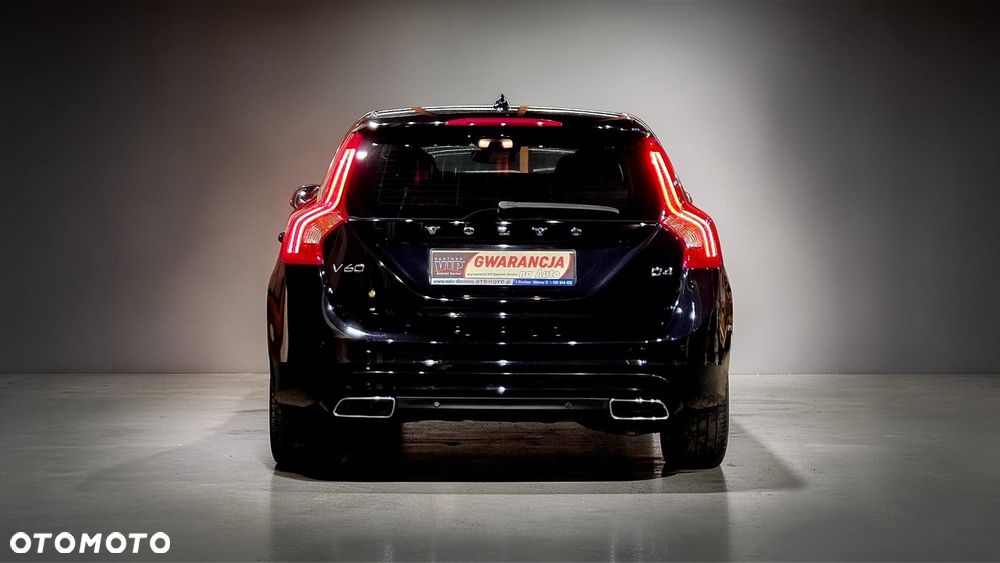 Volvo V60 D4 Drive-E Momentum - 32