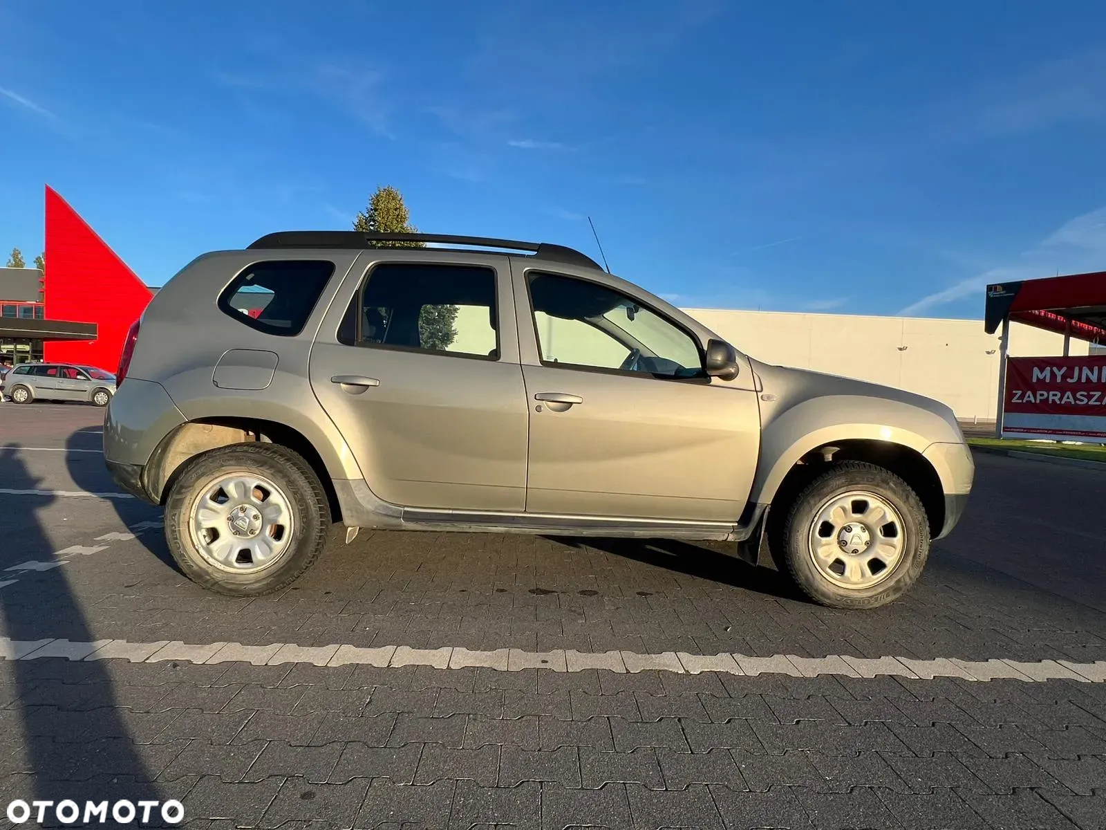 Dacia Duster 1.6 - 8