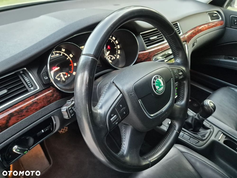 Skoda Superb 1.8 TSI Elegance - 24