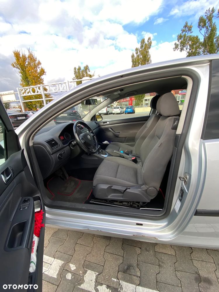 Volkswagen Golf 1.9 TDI DSG DPF Comfortline - 7