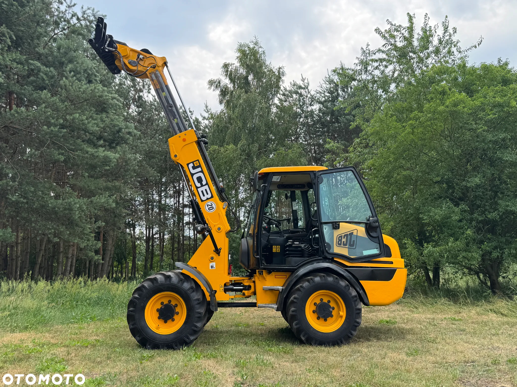 JCB TM 220 ładowarka przegubowo teleskopowa 180 TM 320 - 20