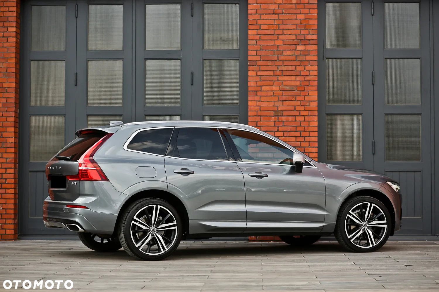Volvo XC 60 D4 AWD Geartronic RDesign - 17