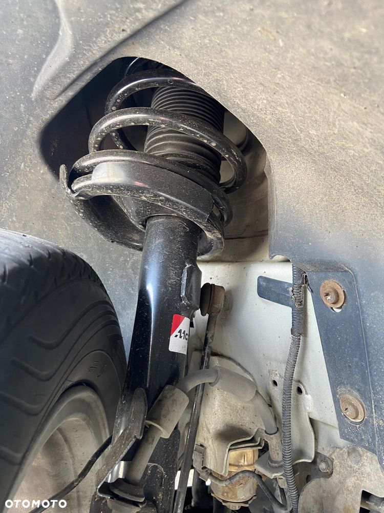 Ford Kuga 2.0 TDCi Titanium - 21