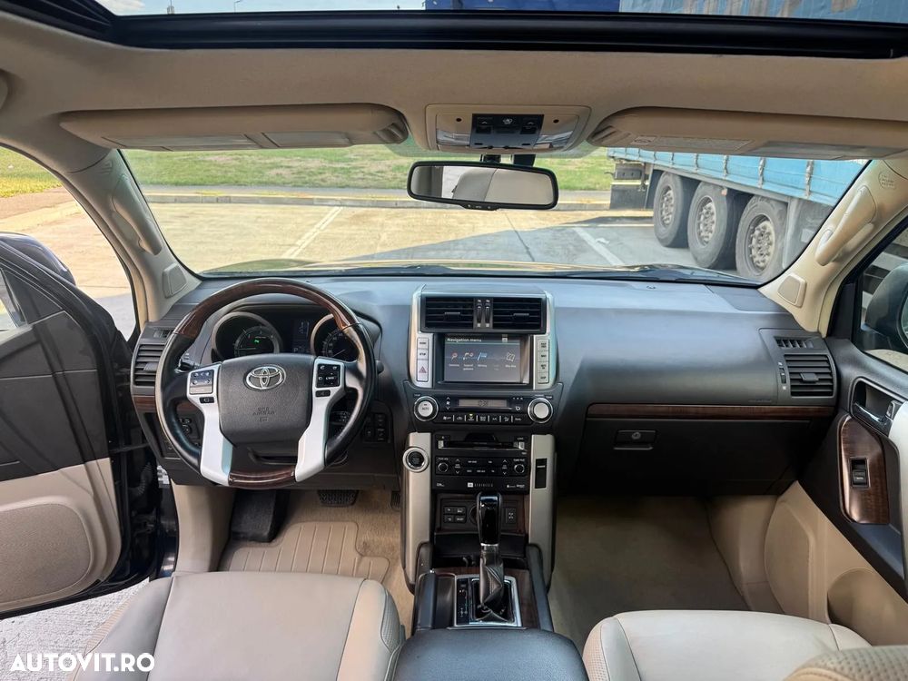 Toyota Land Cruiser 3.0l Turbo D-4D A/T Luxury - 4