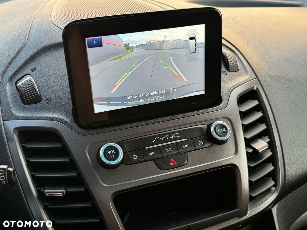Ford Tourneo Connect Grand - 15