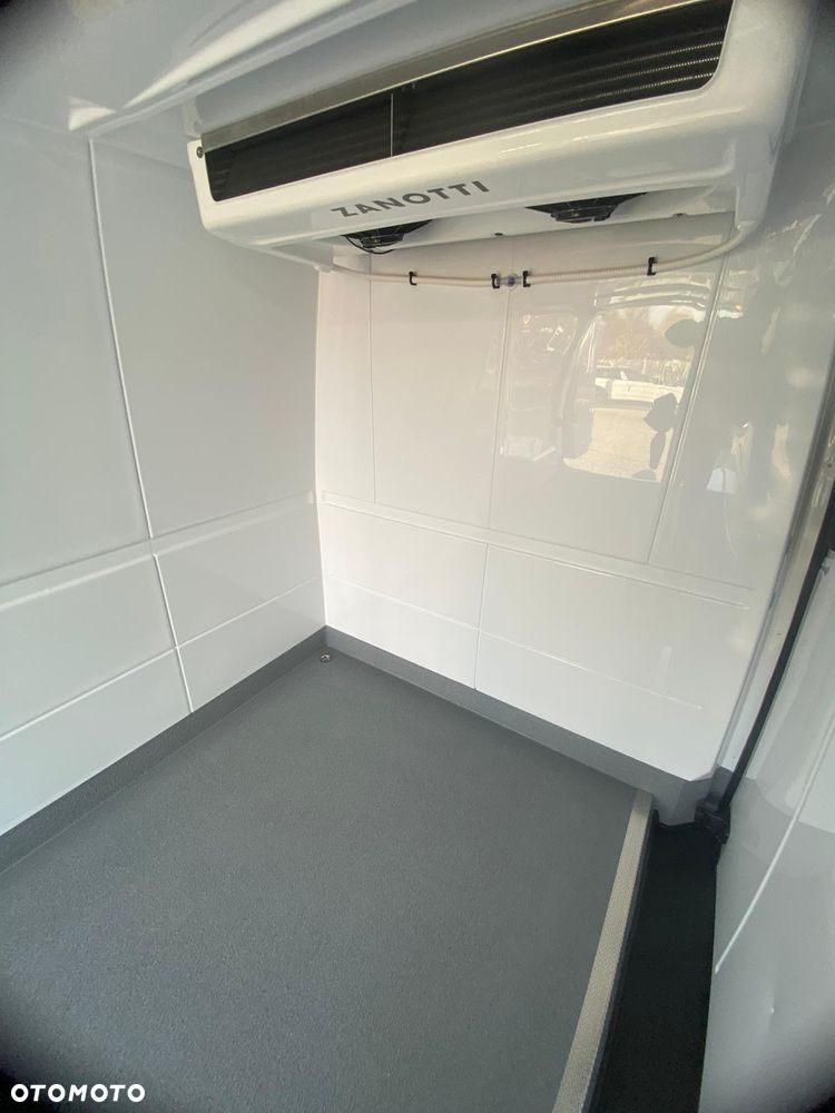 Volkswagen Crafter - 7