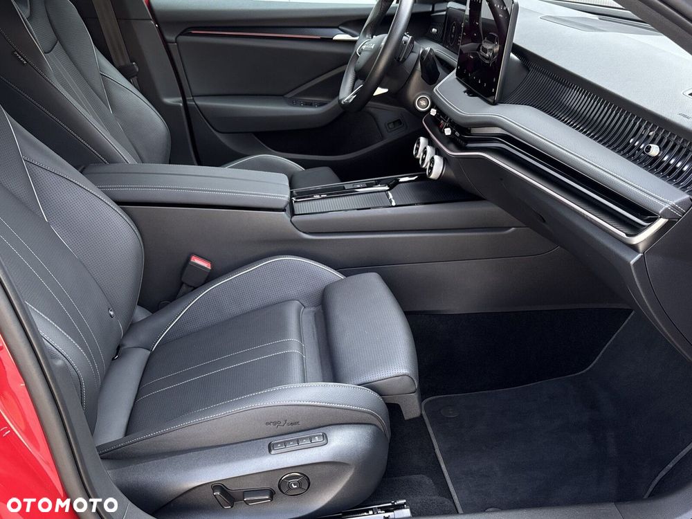 Skoda Superb 2.0 TDI SCR 4x4 Sportline DSG - 8