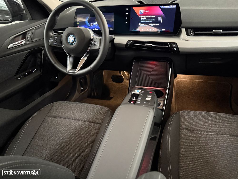 BMW iX2 - 21