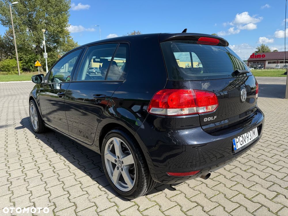 Volkswagen Golf 1.6 TDI DPF BlueMotion Technology MATCH - 28