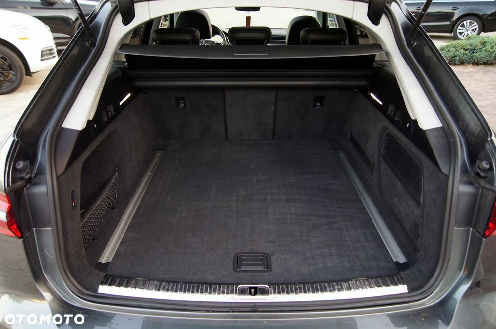 Audi A6 Avant 40 TDI quattro S tronic S line - 30