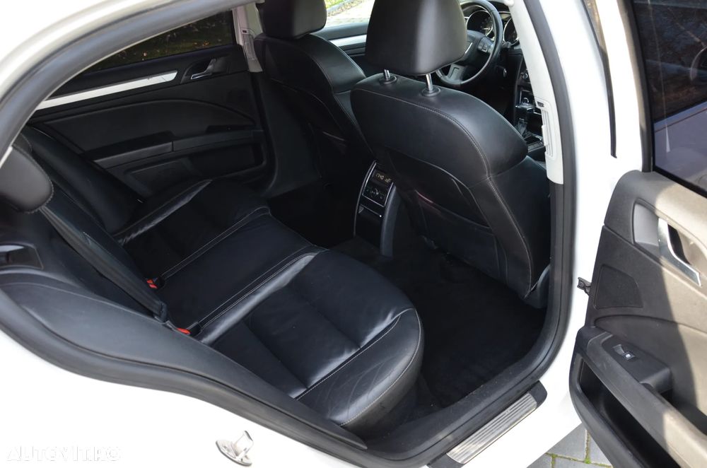 Skoda Superb 2.0 TDI Elegance DSG - 16