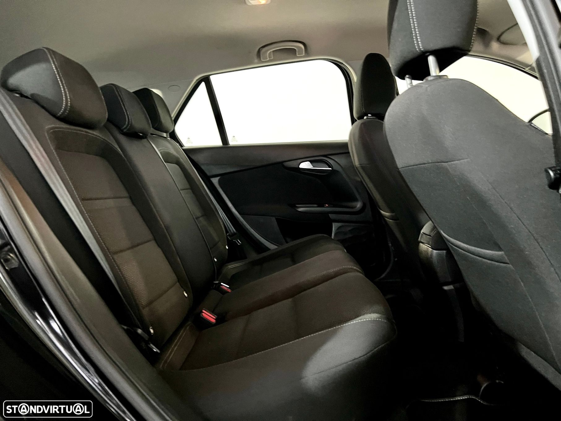 Fiat Tipo Station Wagon 1.3 M-Jet Lounge - 18