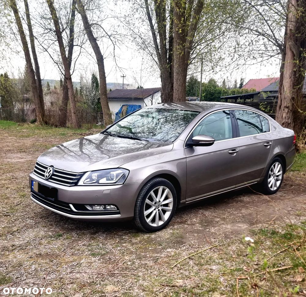 Volkswagen Passat 2.0 TDI DPF Highline - 1