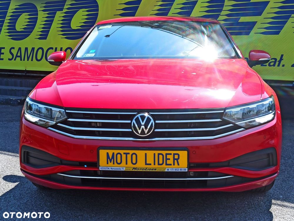 Volkswagen Passat - 2