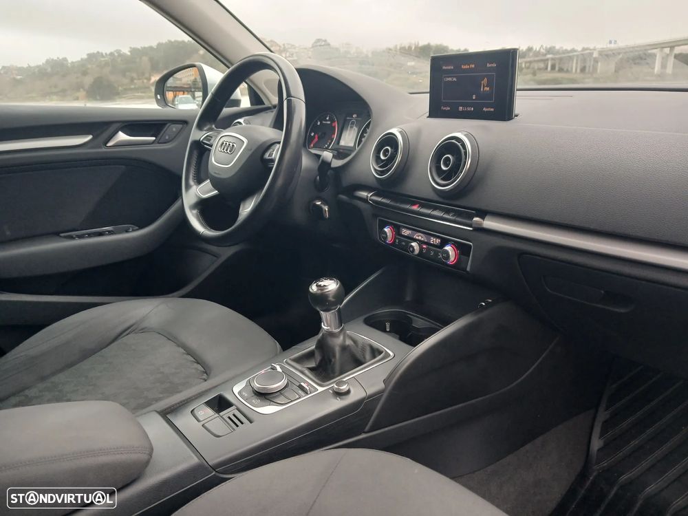 Audi A3 Sportback 1.6 TDI Attraction - 14