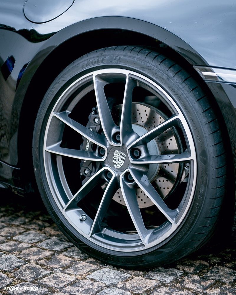 Porsche 911 (992) - 15