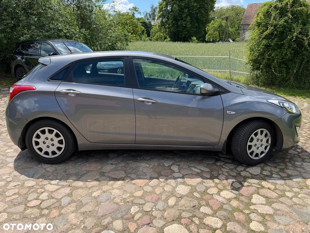 Hyundai i30 1.6 CRDi Classic + - 4